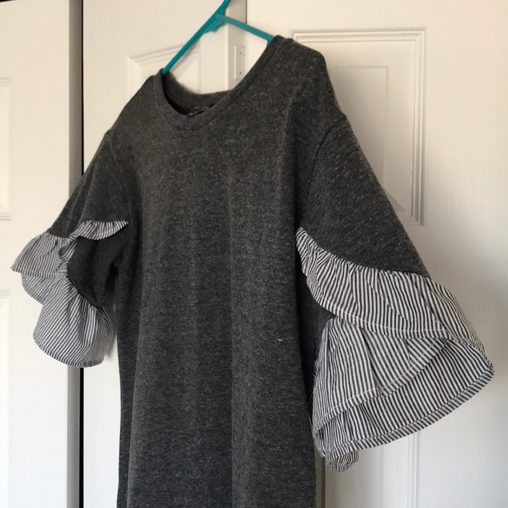 Dress - Picture 3 of 3